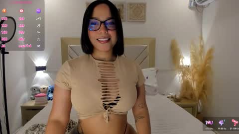 Claire 3 online show from January 9, 12:02 am