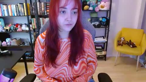 Snapshot of clairebarez chatting on April 21, 11:18 pm Claire online show from April 21, 11:18 pm