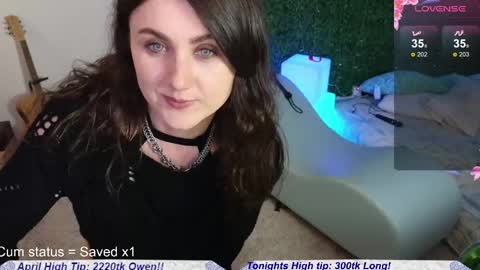 Snapshot of claireity chatting on April 23, 2:57 am Claire online show from April 23, 2:57 am