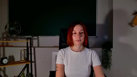 Claire online show from April 24, 2:52 pm