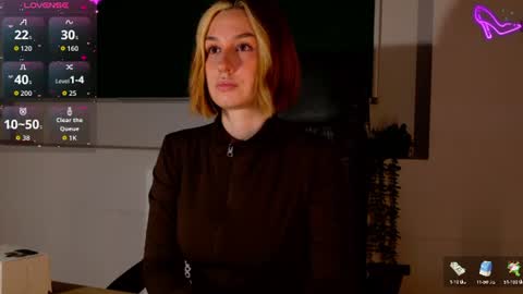 Claire online show from June 28, 2:56 pm