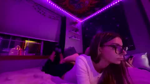 clairewalkerrr online show from October 21, 5:41 am