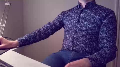 clamshive7 online show from January 12, 5:07 pm