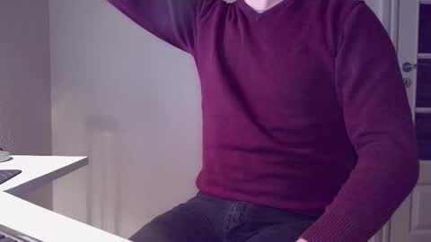 clamshive7 online show from February 9, 6:12 pm