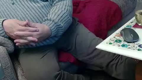 Snapshot of clanard chatting on December 1, 11:32 pm clanard online show from December 1, 11:32 pm