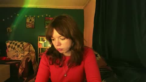 Snapshot of clancyosbourne chatting on October 27, 7:29 pm Clancy online show from October 27, 7:29 pm