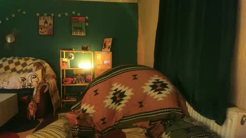 Snapshot of clancyosbourne chatting on November 3, 6:42 pm Clancy online show from November 3, 6:42 pm