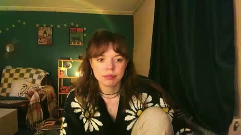 Snapshot of clancyosbourne chatting on November 13, 7:57 pm Clancy online show from November 13, 7:57 pm