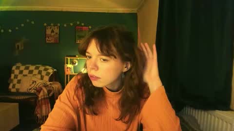 Snapshot of clancyosbourne chatting on November 14, 9:46 pm Clancy online show from November 14, 9:46 pm