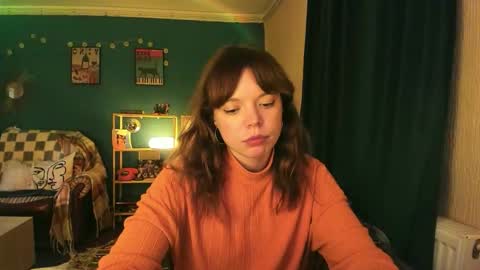 Snapshot of clancyosbourne chatting on November 18, 7:07 pm Clancy online show from November 18, 7:07 pm