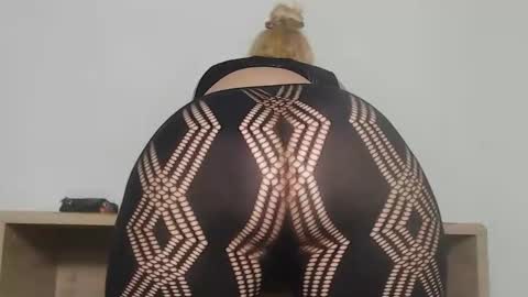 Snapshot of clarabbw77 chatting on February 27, 9:04 pm Clara online show from February 27, 9:04 pm