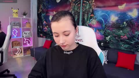 Snapshot of clarabenson chatting on October 14, 6:31 pm clarabenson online show from October 14, 6:31 pm