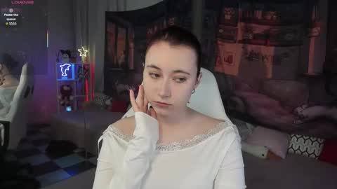 clarabenson online show from October 27, 10:14 pm