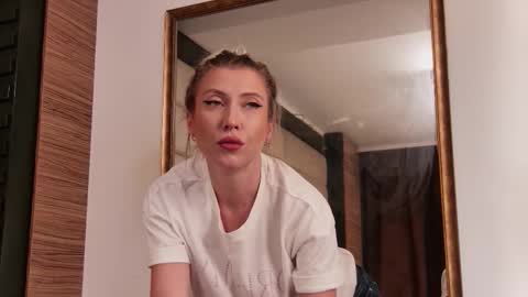 Clara online show from September 11, 3:50 am