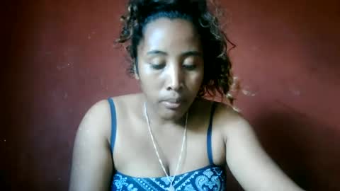 Snapshot of clarah0123 chatting on June 16, 8:39 am Clarah0123 online show from June 16, 8:39 am