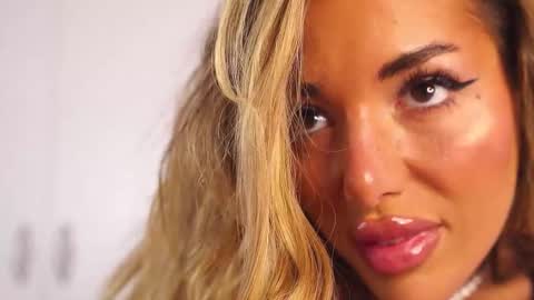 ClaraHazel online show from October 26, 5:13 am