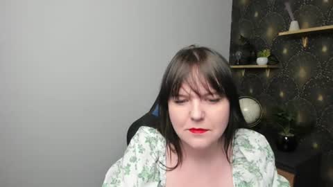 Snapshot of clarasoftxo chatting on July 6, 5:48 am Clara online show from July 6, 5:48 am