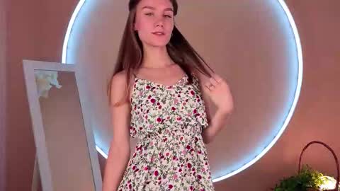 Claire online show from October 16, 9:21 am