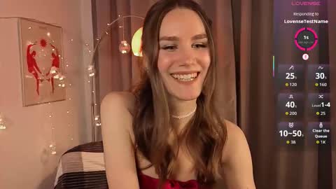 Snapshot of clare_ff chatting on February 12, 1:39 pm Claire online show from February 12, 1:39 pm