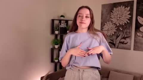 Snapshot of claribelpastano chatting on February 9, 1:53 am Lora online show from February 9, 1:53 am