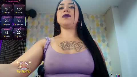 Snapshot of clarise_allen chatting on November 15, 3:19 pm CLARISE ALLEN online show from November 15, 3:19 pm