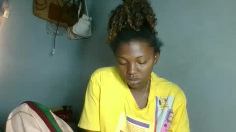 clarisse98 online show from December 2, 2:50 am