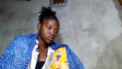 clarisse98 online show from May 4, 6:42 am