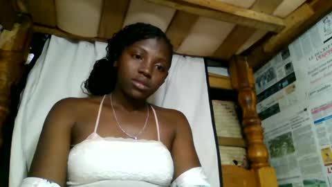clarisse98 online show from July 6, 9:17 am