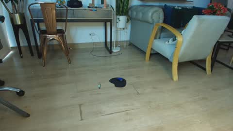 Snapshot of clark_strong chatting on April 15, 12:01 pm clark_strong online show from April 15, 12:01 pm