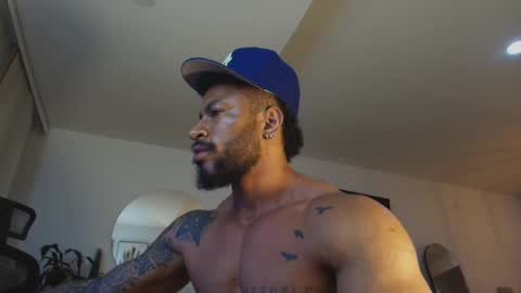clark_strong online show from May 16, 12:29 am