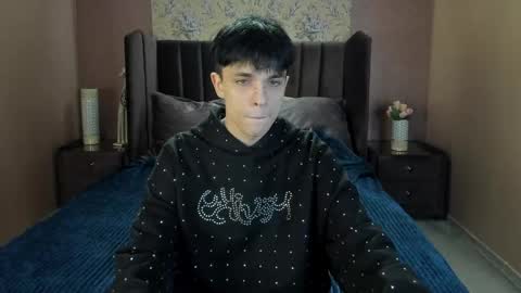 Snapshot of clarkbev chatting on February 27, 8:31 pm Clark online show from February 27, 8:31 pm