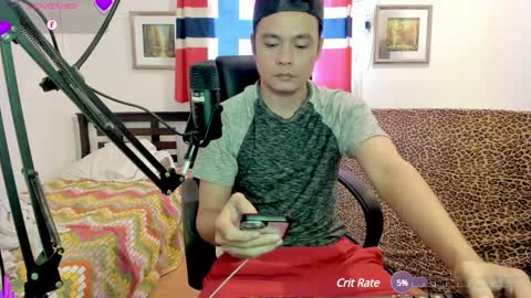 Snapshot of clarkyplaze chatting on January 5, 12:42 am Clark online show from January 5, 12:42 am