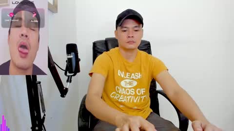 Snapshot of clarkyplaze chatting on January 25, 10:18 pm Clark online show from January 25, 10:18 pm