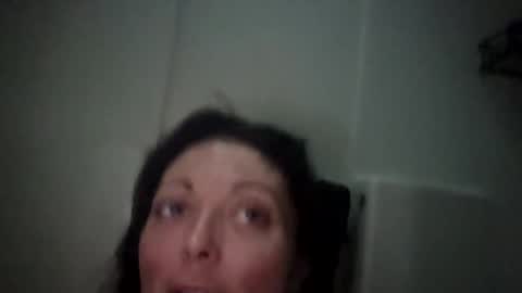 Snapshot of clarnbear chatting on July 5, 7:21 pm clarnbear online show from July 5, 7:21 pm
