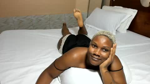 Snapshot of classyhornybabe chatting on June 27, 2:49 am Angel online show from June 27, 2:49 am