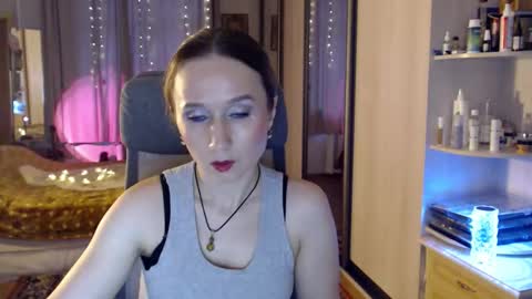 classyinna online show from November 14, 10:03 am