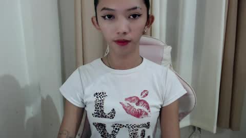 Snapshot of claxy_kimslut chatting on July 3, 10:32 am KIM online show from July 3, 10:32 am
