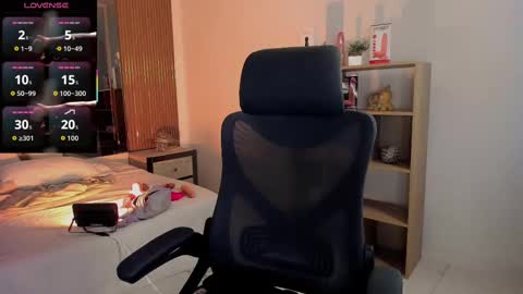 Cleo Adams online show from October 9, 5:05 am