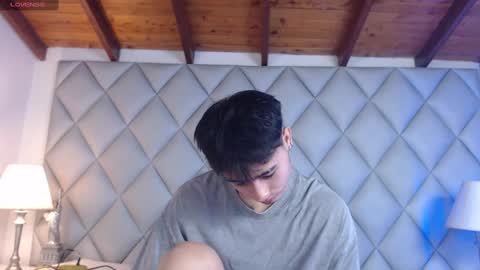 Snapshot of clement_reyes chatting on October 26, 12:55 pm clement_reyes online show from October 26, 12:55 pm