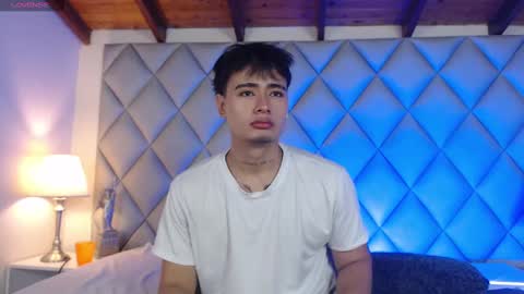 Snapshot of clement_reyes chatting on November 6, 1:34 pm clement_reyes online show from November 6, 1:34 pm