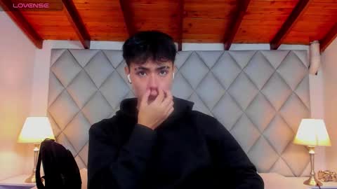 Snapshot of clement_reyes chatting on November 29, 12:52 pm clement_reyes online show from November 29, 12:52 pm