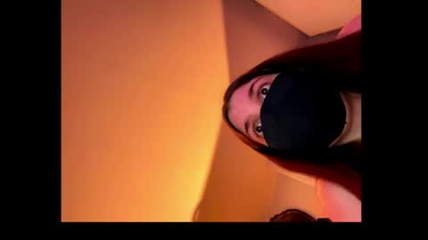 clementine75009 online show from April 2, 5:43 pm