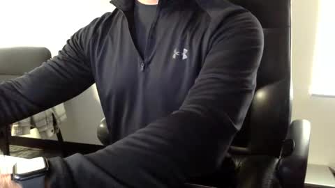 Snapshot of clemike69 chatting on December 17, 4:13 pm clemike69 online show from December 17, 4:13 pm