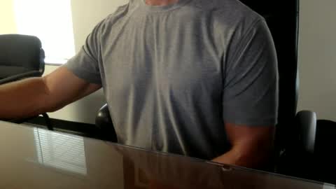 Snapshot of clemike69 chatting on August 7, 6:43 pm clemike69 online show from August 7, 6:43 pm