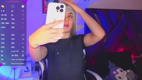 Snapshot of cleo_d_nile chatting on November 10, 11:26 pm cleopatra online show from November 10, 11:26 pm