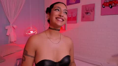 Snapshot of cleo_foxx chatting on July 1, 12:07 pm Cleo online show from July 1, 12:07 pm