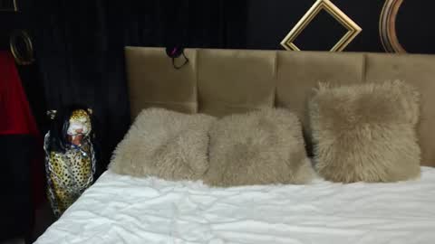 Cleo online show from October 27, 9:19 pm