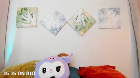 Snapshot of cleo_nilee chatting on November 24, 4:01 am cleo online show from November 24, 4:01 am