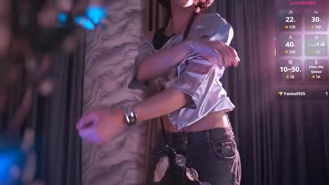 Snapshot of cleo_stringer20 chatting on February 25, 7:18 am Cleo online show from February 25, 7:18 am