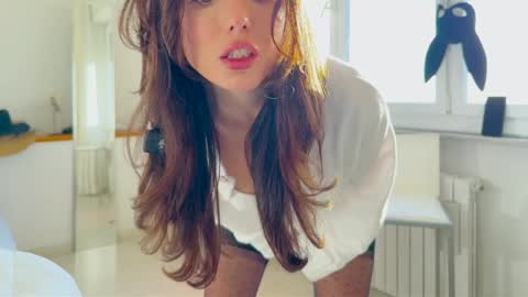 Snapshot of cleopatra_sinns chatting on December 18, 2:01 pm cleopatra_sinns online show from December 18, 2:01 pm